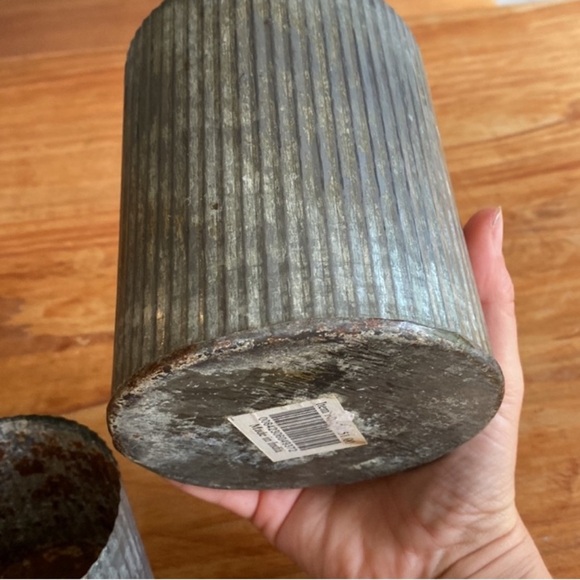 3x Rustic Metal Planters - Picture 6 of 12